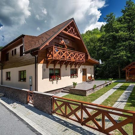 Penzion Hastrman Besztercebánya Kültér fotó